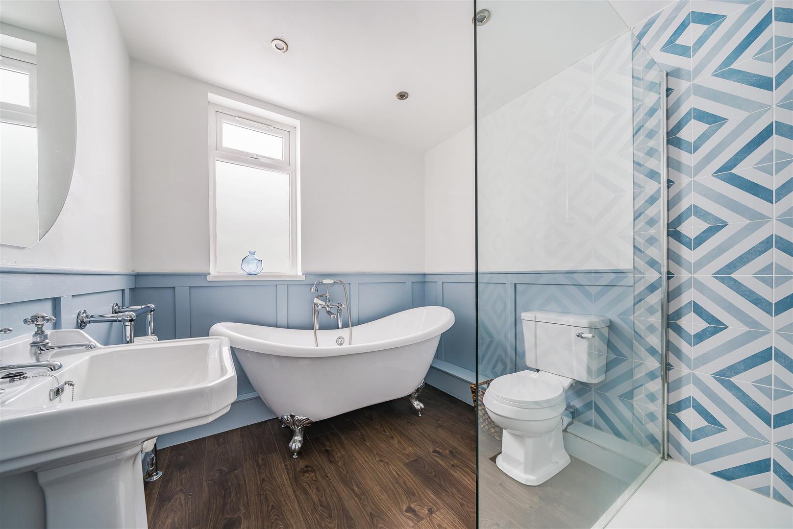 Woodlands, Gowerton, Swansea, SA4 3DP